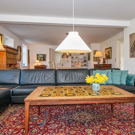 Сasa de vacaciones 10 Person Holiday In