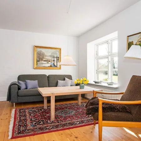 Сasa de vacaciones 10 Person Holiday In *